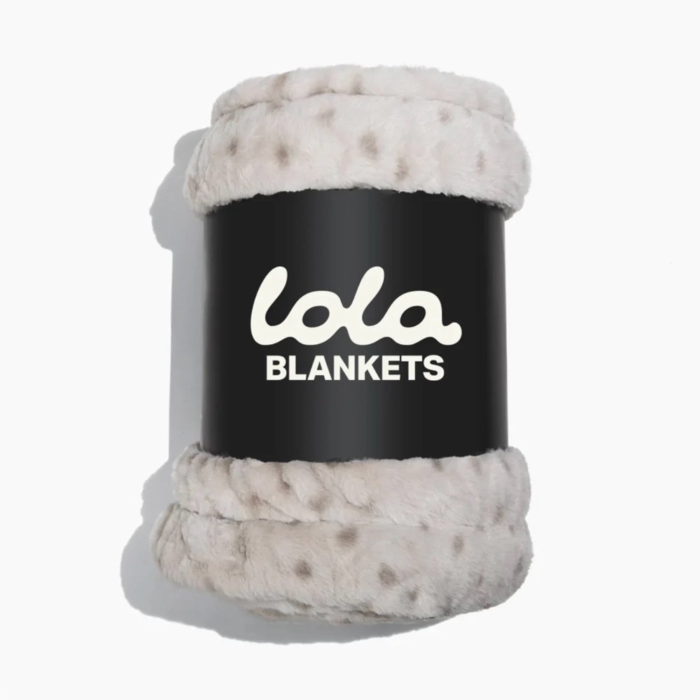 NEW Medium Lola Blanket — Rainy Day